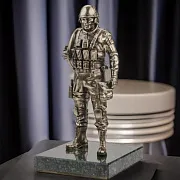 Статуэтка «Солдат Сил специальных операций» из бронзы — необычный подарок — фотография 1