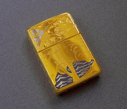 Сувенирная зажигалка Zippo "Вожак" купить с доставкой Сувенирная зажигалка Zippo "Вожак"