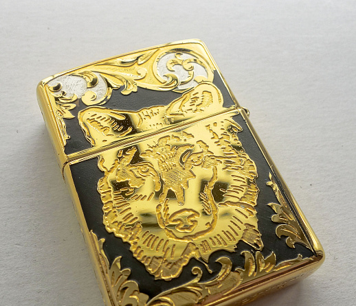 Бензиновая зажигалка Zippo "Волк одиночка" купить с доставкой Бензиновая зажигалка Zippo "Волк одиночка"
