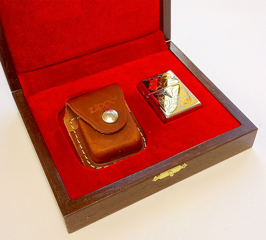 Бензиновая зажигалка Zippo "Охотник" купить с доставкой Бензиновая зажигалка Zippo "Охотник"