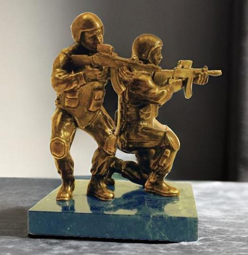 Бронзовая статуэтка Спецназ (антитеррор) купить с доставкой Бронзовая статуэтка Спецназ (антитеррор)